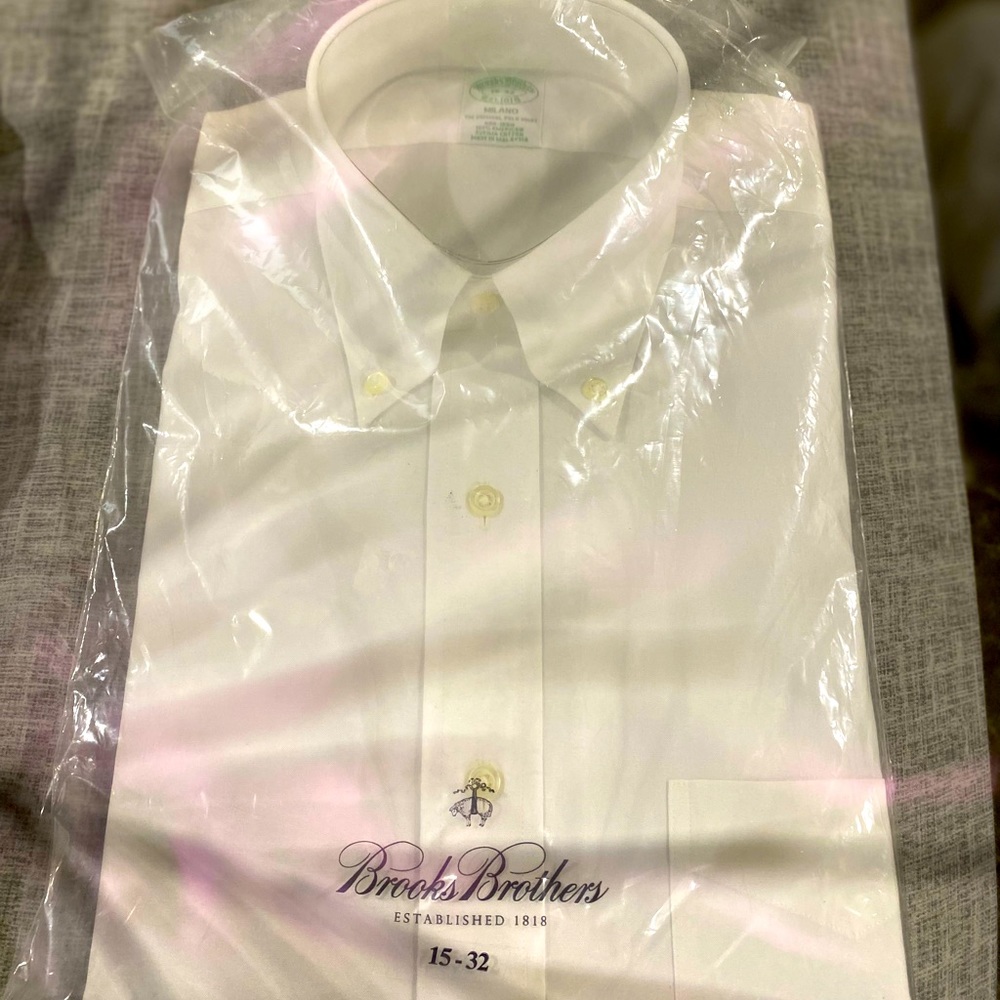 BRAND NEW Brooks Brothers White Dress Shirt 15-32 Milano Fit (Slim)